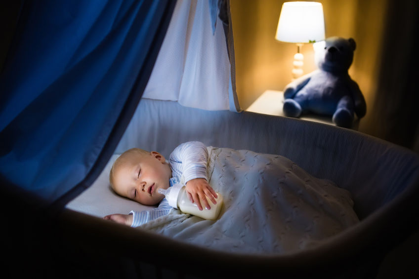 NIÑOS PEQUEÑOS: DORMIR O COMER DE NOCHE